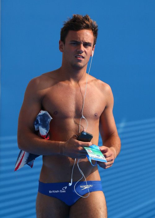 thecelebarchive:  Tom Daley, Through To 10m adult photos