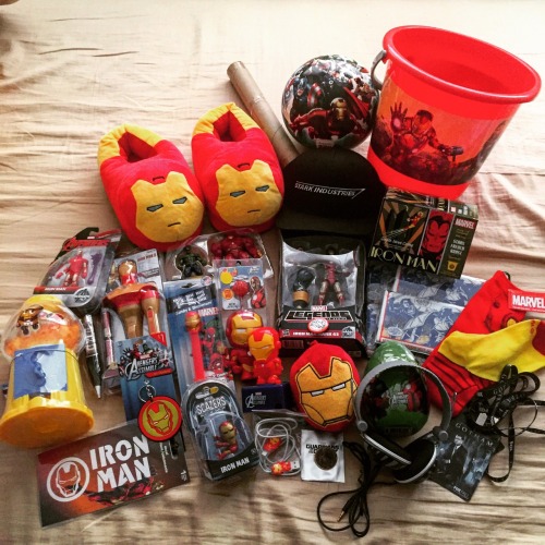 iwantcupcakes: iwantcupcakes:  iwantcupcakes’ Iron Man random junk giveaway In brief– I&
