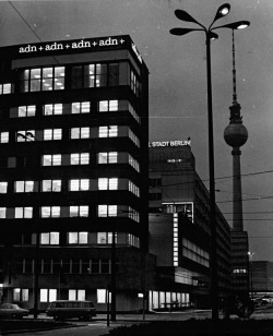 jonasgrossmann:  east berlin, neubau des