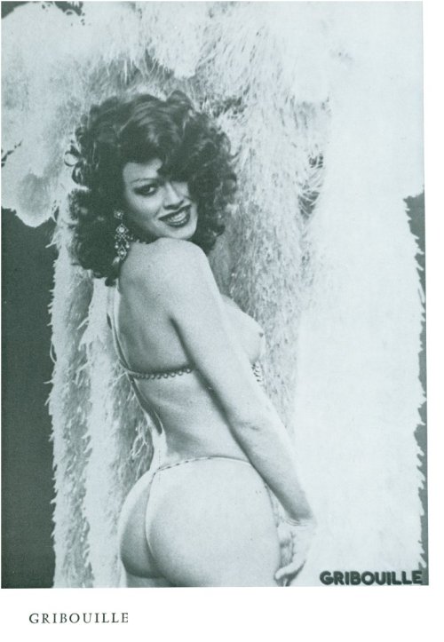 tendernessandtiaras: fiercetransgirls: trans women who worked as cabaret performers in 1950s Paris, 