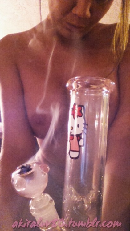 akiraluv80:  Smoke weed everyday.