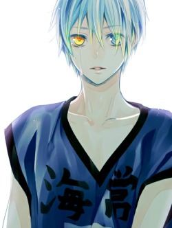 shion-uzu:  I love Kuroko’s eyes Akashi and Murasakibara