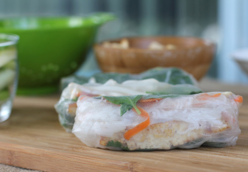 Recipe for Vietnamese tofu spring rolls now on www.caligirlgetsfit.com! Vegan and gluten-free.