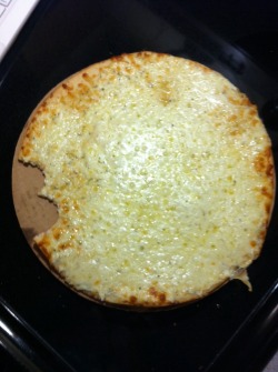 beaky-peartree:  dont need no pizza cutter