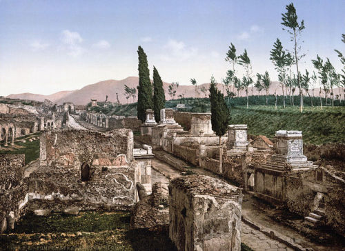 via-appia: Pompeii, view of the Forum and the Street of the Tombs.Color photo lithograph, taken c. 1