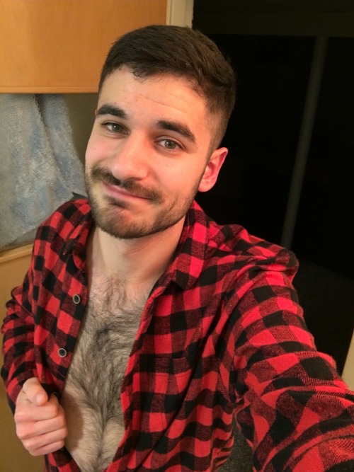 jacob-the-liar: Lumberjack Jake at your service.
