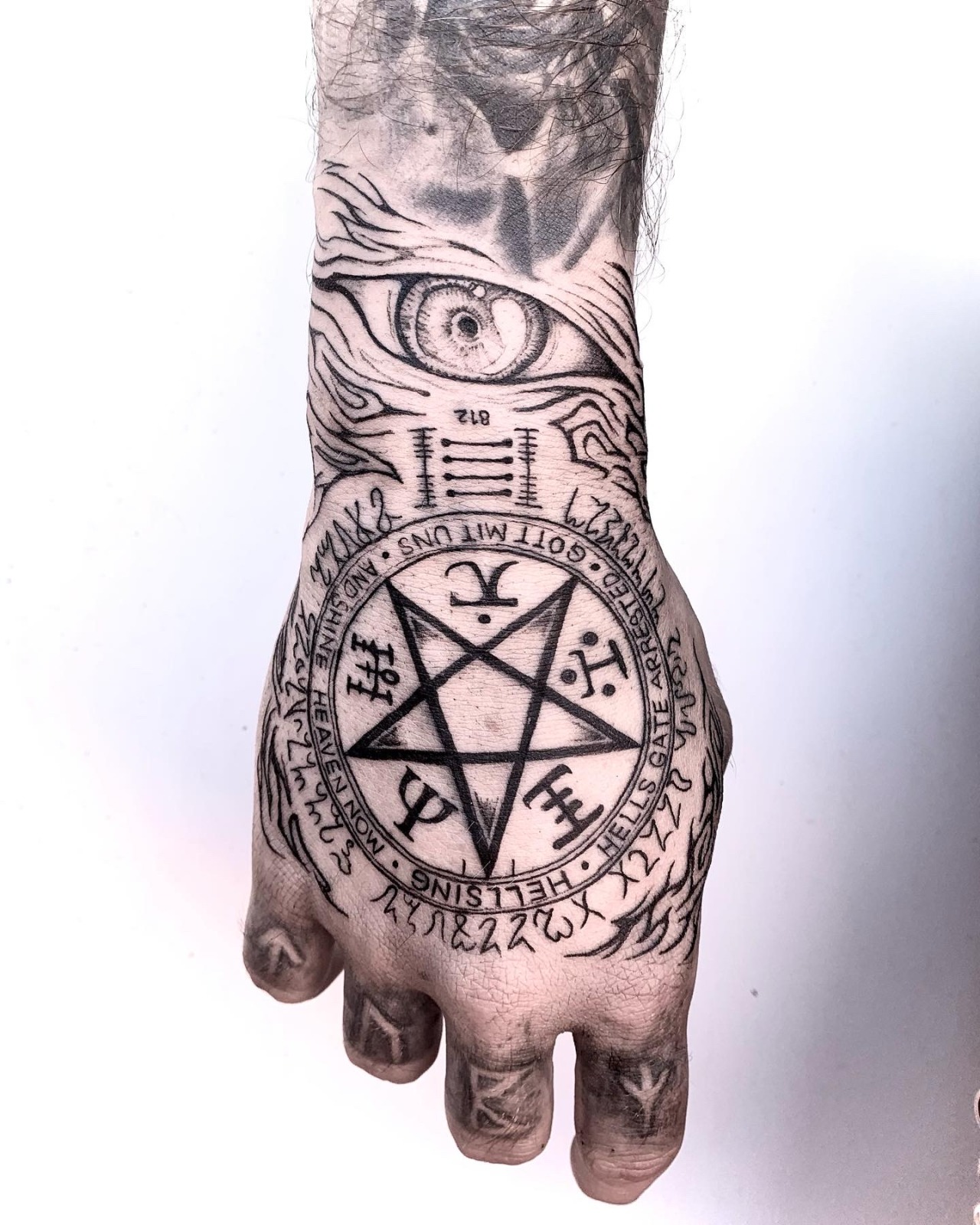 hellsing ultimate hand tattooTikTok Search