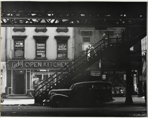 2000-lightyearsfromhome: Third Avenue, New York City (Under the Elevated), 1948 © Godfrey B. Frankel