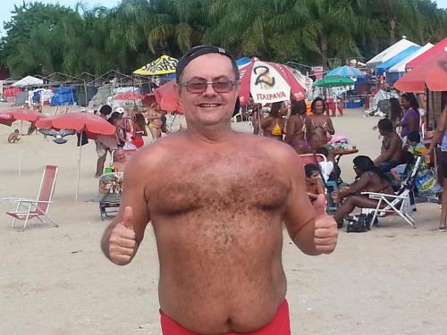 HOMENS MADUROS E SUNGAS / MATURE MEN AND SWIMWEAR