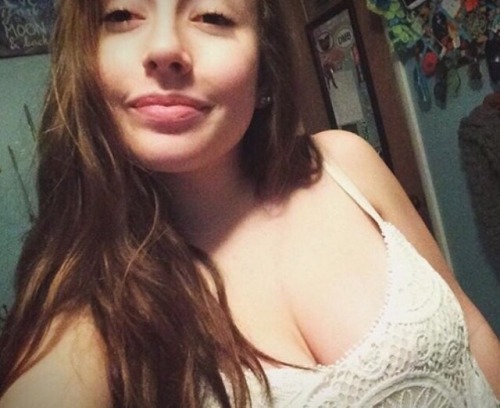 lilly-slut: When most people look at me they see a innocent young girl. But in reality i am a walkin