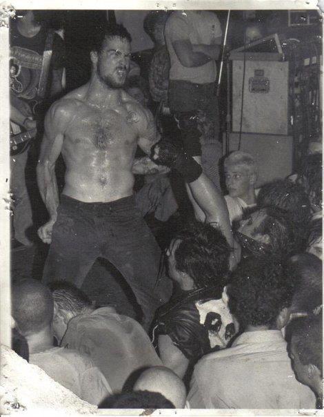 fearlesshepcat:  The Misfits go see Black Flag play live I take no credit for this