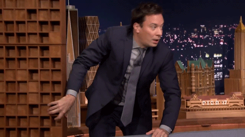 fallontonight:  While Jimmy was writing his Thank You Notes, he got a visit from a pretty persistent salesman… Jimmy wasn’t the only person that night to have a visitor come to the door! 