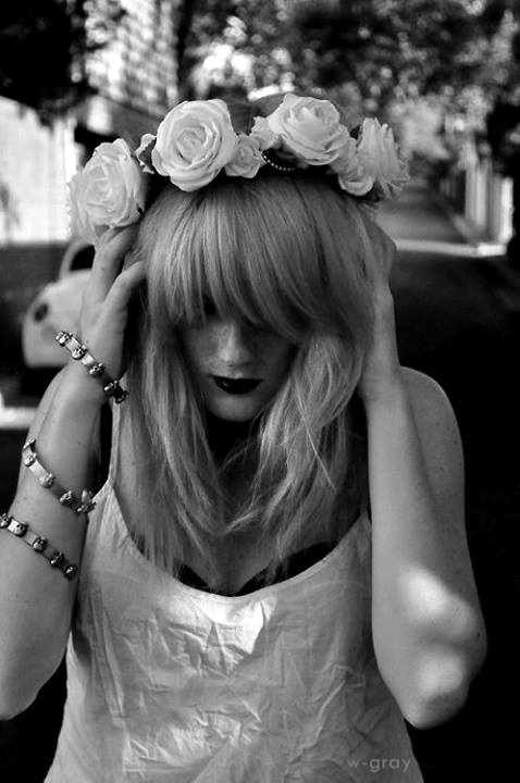 endiabrada:  p-aganismo:  b&amp;w     