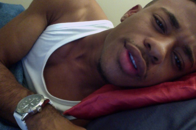 praduhhh:  carefreekidd:  left a lone   please lemme birth Ya kids