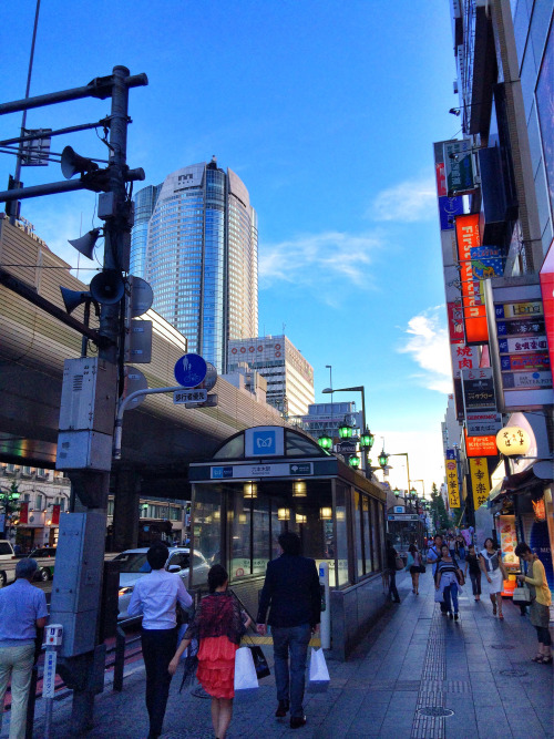 takigawa:  Feel the end of summer #Roppongi #Tokyo #Japan 夏の終わりを感じる 