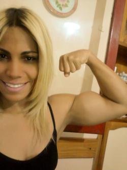 deusasmusculosas:  Priscila Collins, brazilians girls  Sweet juicy muscle