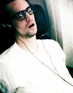 mattydaddrio-deactivated2016120:  Brendon Urie + Glasses/Sunglasses 