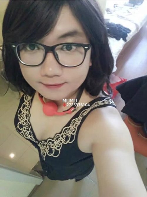 xiaomu2725376104: 来自CD小丝丝投稿，黑龙江哈尔滨。喜欢帮我转发，也欢迎给我投稿，谢谢。诚征各地摄影师为我们的伪娘拍摄照片（如能互免约拍最好）。也可承接伪娘商业反串表演活动及品牌代言