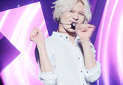 mintytaemin:  when Taemin gets embarrassed and shy（*/∇＼*） 
