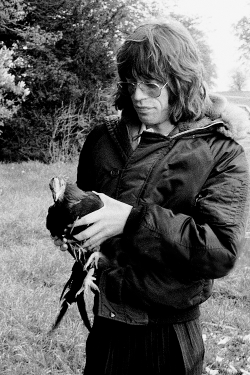 sheismylittlerocknroll:  Mick Jagger photographed