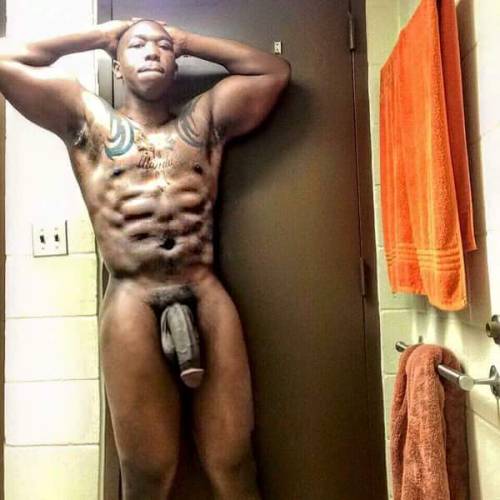 thakid22:  Man meat! 💯 💘 🐉 💣