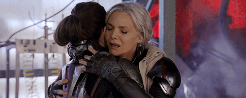 van-dyne:[Hug counts: 10]Ant Man and The Wasp (2018) is a family hug feast 