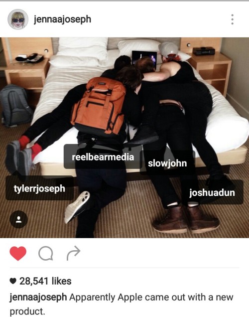 hedwigerrolpigwidgeonthings:I luh Jenna