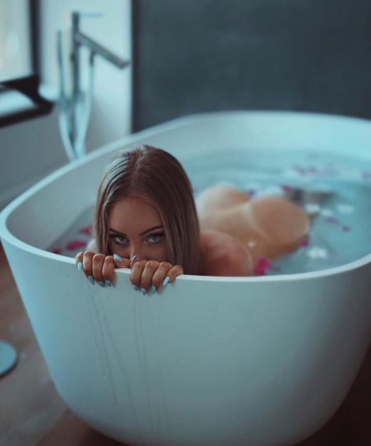 sexyhottanlines:  