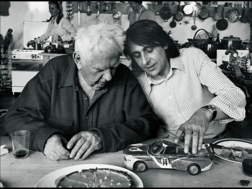 midcenturymodernfreak:Alexander Calder Paints a BMWThe BMW Art Car Project was introduced by the Fre