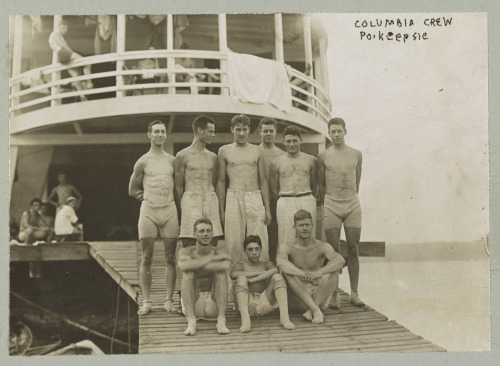 kecobe: Columbia Crew, Poughkeepsie, New York, 1910Photograph by Bain News Service (New York)Gelatin