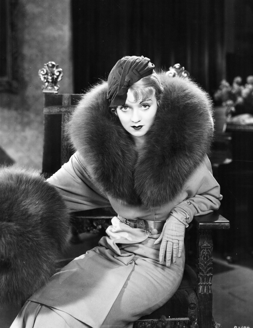 vampdreaminginhollywood:  Constance Bennett, 1930s 