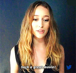 aheartfulloflexa:@IGN We asked the wonderful @DebnamCarey what her all time favorite movie was. #SDC