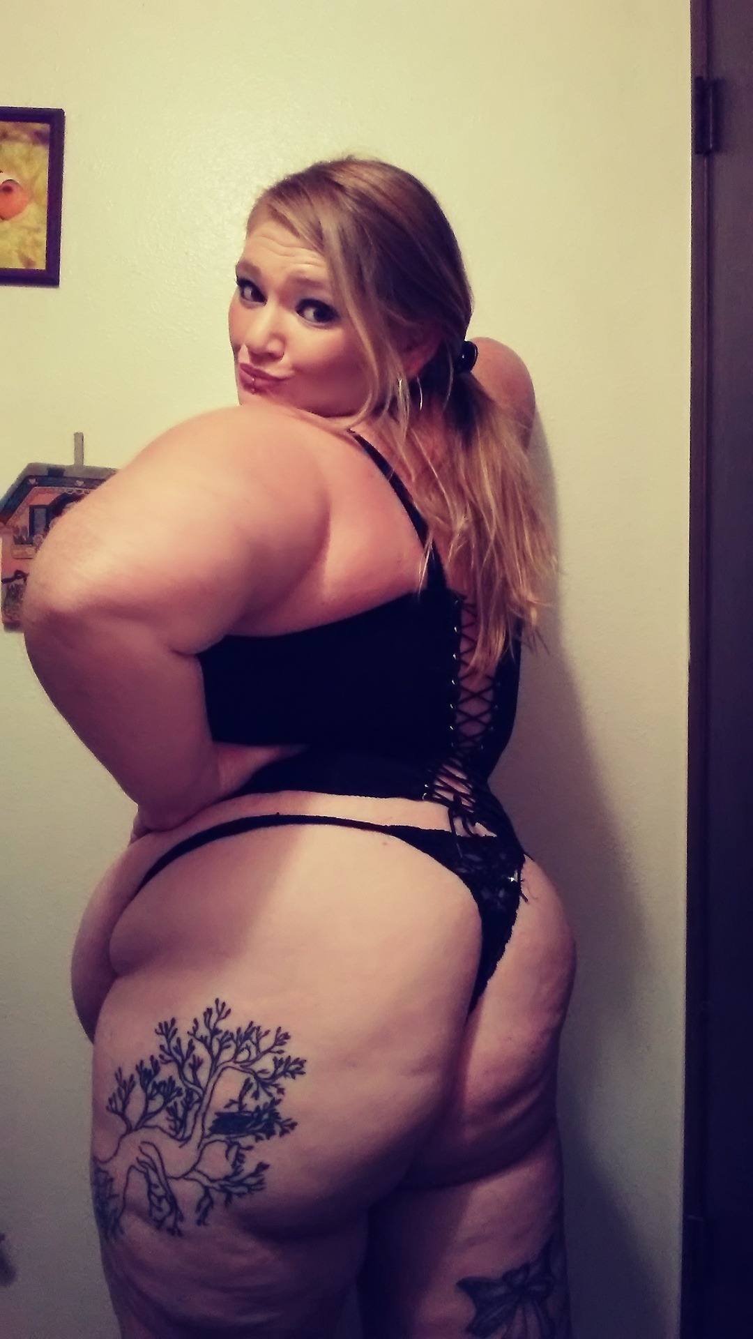 bigbeautifulbombshell87:  Y'all ready for something good from yr girl this morning?!