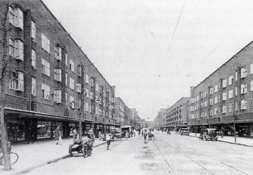 wmud: j f staal - housing and shops, jan evertsenstraat, amsterdam west, 1925 View this on the map