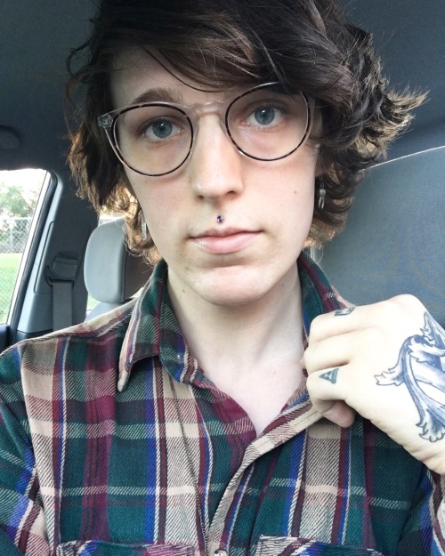 disappointed-coffee-mom: being butch is a blessing (she/her)