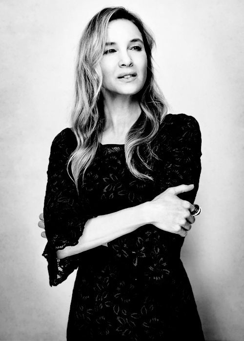 Renée Zellweger for The Fashion Post.