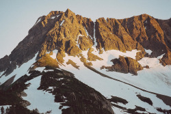 un-revenant:The Cascades, Washington (by