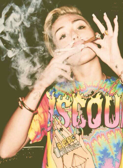 leyda-the-awkwardturtle:  Miley on We Heart It - http://weheartit.com/entry/96578214