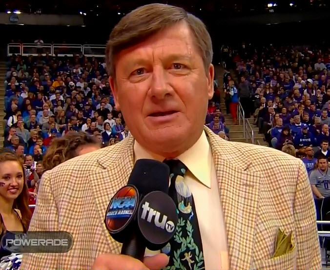 3/22/2013 - La Salle vs. Kansas State
Craig Sager 1st quarter sideline report (close-up)