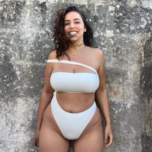 thinfatfit:instagram.com/jadasezer