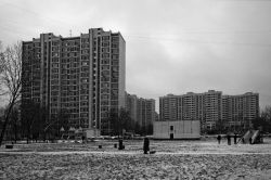 eastberliner:  moscow plattenbau , winter 2012 