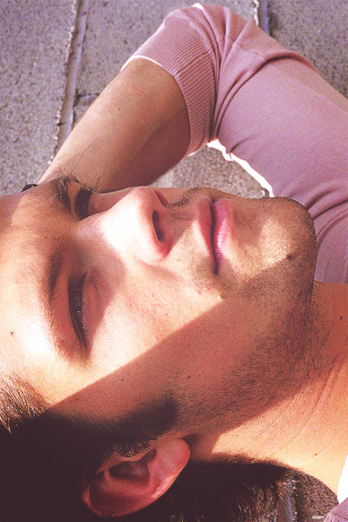wellcometothedarkside:  Jared Padalecki | pretty in pink picspam 10/10  Hell yeah baby, you&rsqu
