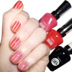 nailallie:Negative space stripes with @sally_hansen’s