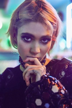 criwes:  Grimes shot by An Le for NYLON Magazine