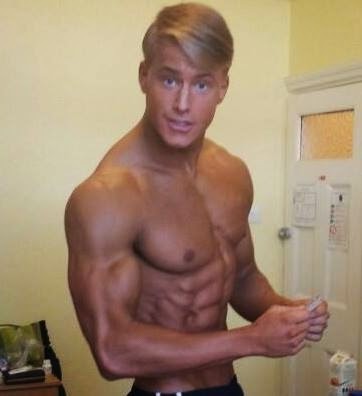   8 PACKED ABS - Bodybuilder Martin Valentin Larsen  