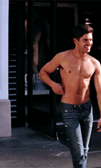 fuck-yeah-male-celebs:  🌈 ZAC EFRON