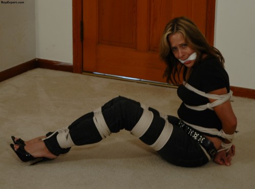 Porn photo bondagehedgehog:  Payton Leigh