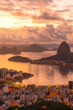 0ce4n-g0d:  Sugar Loaf Sunrise by StockFootage