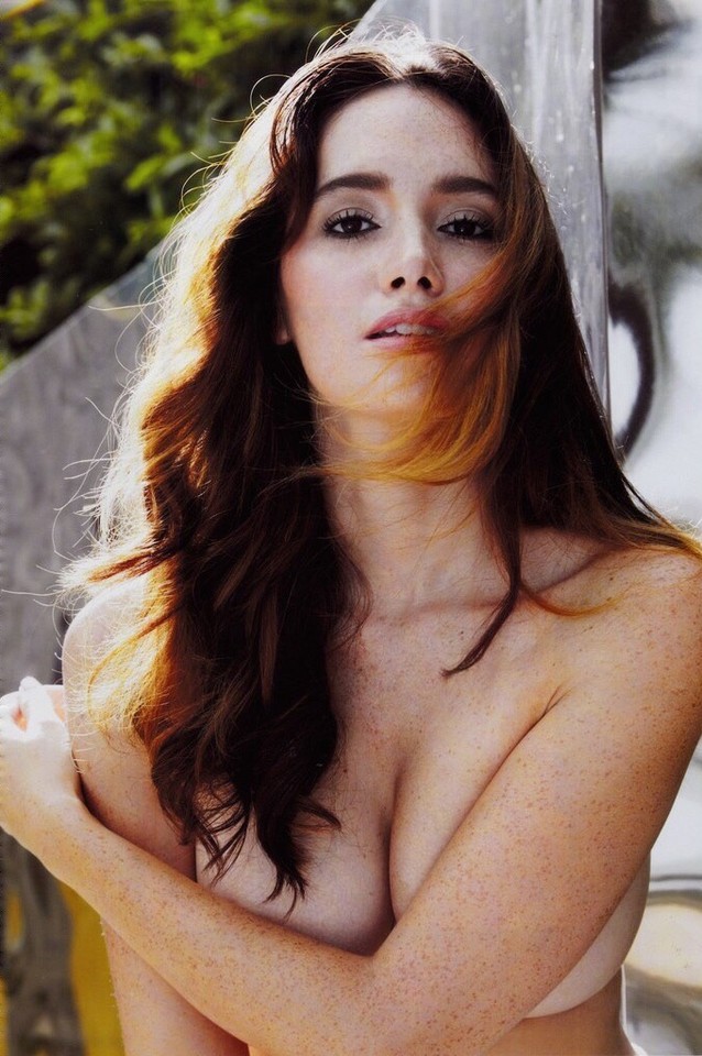 espritsein:  Sarah Lane