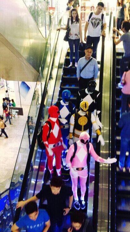 ruinedchildhood:  when the whole squad hit the mall looking fresh af        